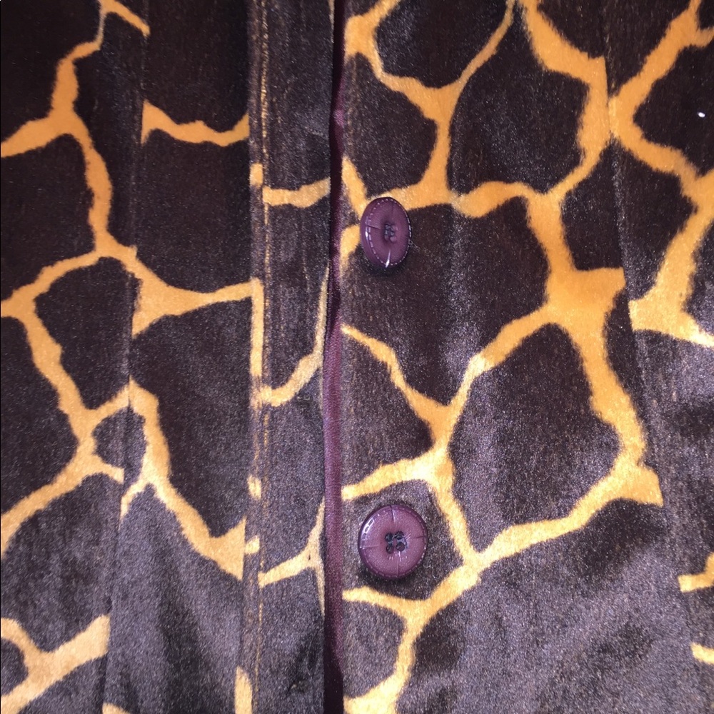 Blazer - Picture 3 of 3